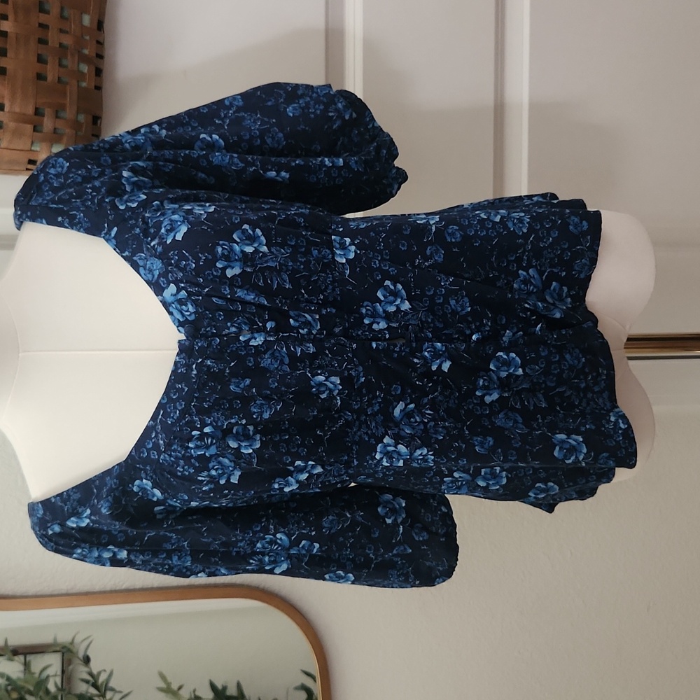 Old Navy Navy Blue Floral Scoop Neck Blouse
